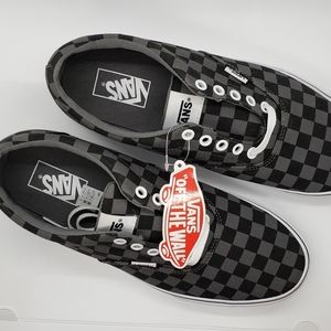 Mens Doheny Low Top Sneakers by Vans